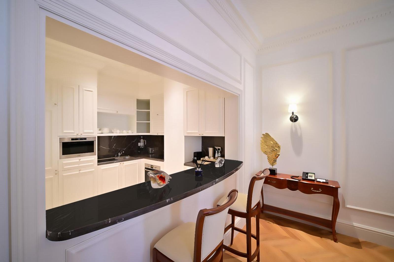 21 High Street By The Torch 5* Doha