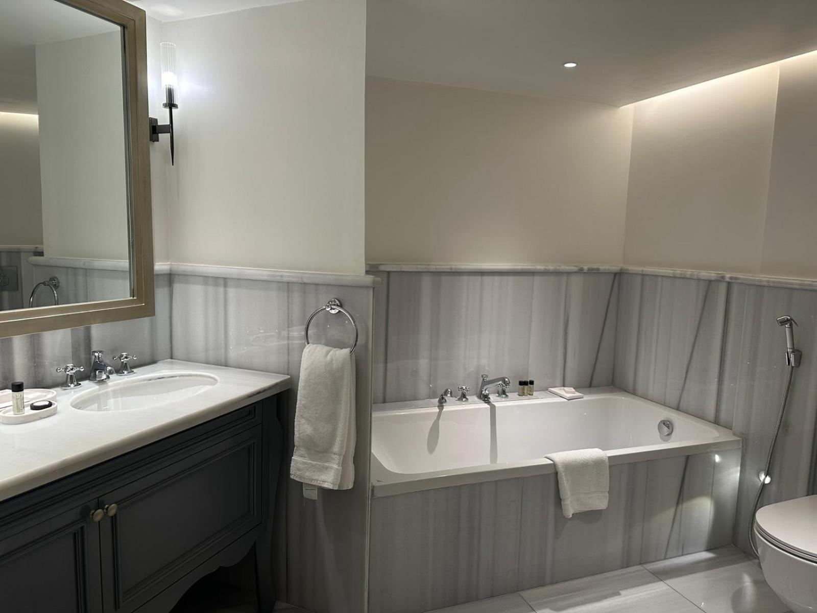 21 High Street By The Torch Hotel 5*